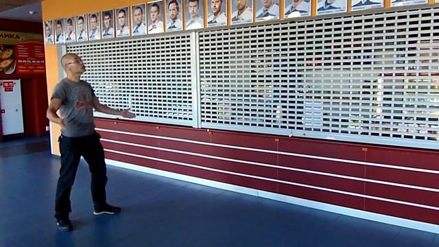 Экскурсия по ледовой арене Металлург смотреть онлайн