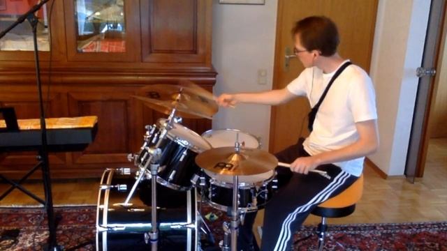Rakhe Rakhanhar - White Sun - Drum Cover (more bass) смотреть онлайн