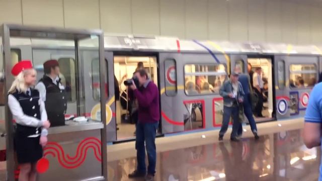 Открытие станции метро Котельники. Заходим. Посмотрим. Часть 2 смотреть онлайн