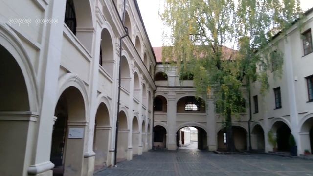 Vilnius, Old Town, Доминиканская улица, Dominikonų gatvė, Старый город, Lithuania, Вильнюс смотреть онлайн