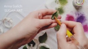 ?Делаю их без вырубок! ? Листья РОЗЫ из МАСТИКИ. Мастер класс по лепке цветов