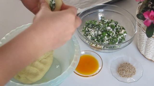 Турецкие булочки с творогом и зеленью /Булочки с начинкой. Peynirli Poğaça Tarifi.