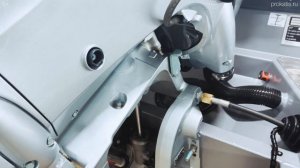 Перевозка лодочного мотора. Упор на лодке. Упор для двигателя