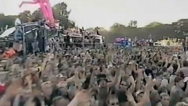 Love Parade 1999 (Full live Sets) смотреть онлайн