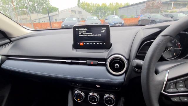 Mazda 2 and CX-3 General Explanation of Features смотреть онлайн