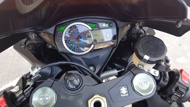 SUZUKI GSXR1000 2011 смотреть онлайн