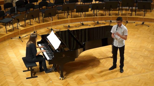 Zaključni nastop učencev Glasbene šole Ljubljana Moste - Polje v Slovenski filharmoniji, 27. 5. 201 смотреть онлайн