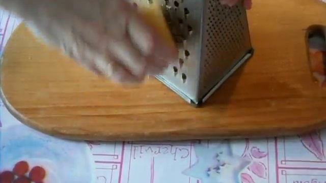 Салат с кальмарами и шампиньонами. Рецепт смотреть онлайн