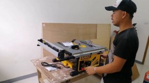 Unboxing and Testing DEWALT Table Saw (DWE7492)