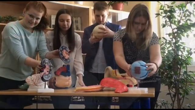г. Новый Уренгой, МБОУ«СШ №17», 11Б Класс смотреть онлайн