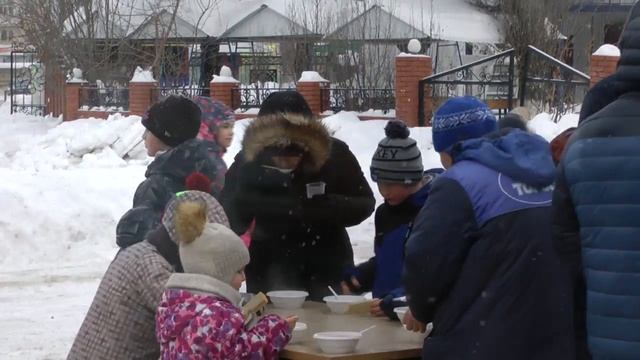 Полевая кухня на Дне хоккея смотреть онлайн
