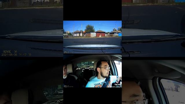 Разворот на перекрёстке, Яркомолл смотреть онлайн