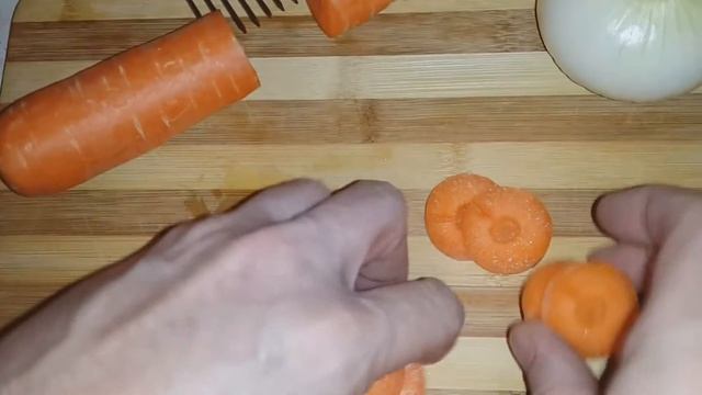 Как ИДЕАЛЬНО нарезать овощи и фрукты для салата. Всё ПРОЩЕ чем вы думаете! смотреть онлайн