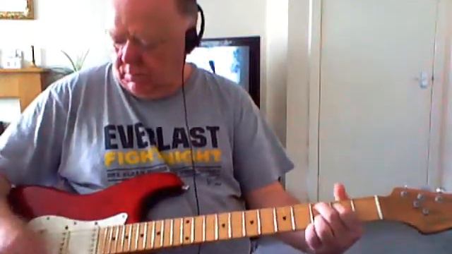 fender strat made in japan red/candy apple смотреть онлайн