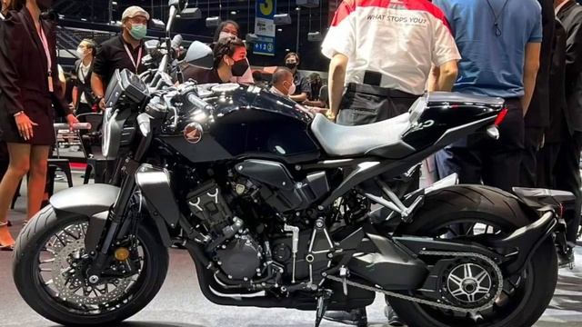 #honda #CB1000R #Black #Edition 
New Honda CB1000R Black Edition 2022