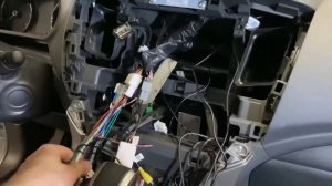 Mitsubishi Pajero sport как снять штатное головное устройство + установка магнитолы на Android