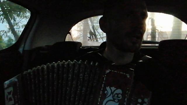 "Эх, дороги" на гармони смотреть онлайн
