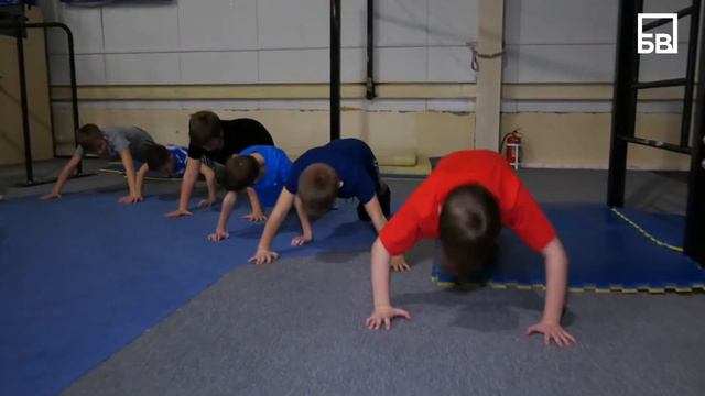 Воркаут. Не просто хобби, а официальный спорт смотреть онлайн