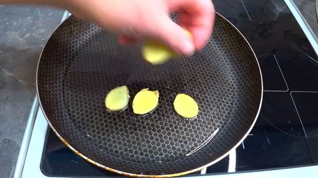 Куриные сердечки в луковом соусе очень вкусно . Как вкусно приготовить куриные сердца . смотреть онлайн