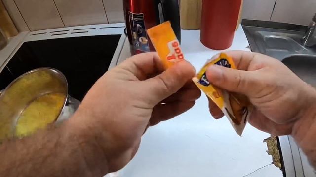 Самодельная Прикормка на Трофейного Леща и крупную белую рыбу. смотреть онлайн