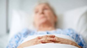 Как выбрать противопролежневый матрас для лежачего больного