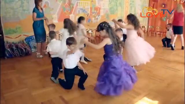 Выпускной утренник смотреть онлайн