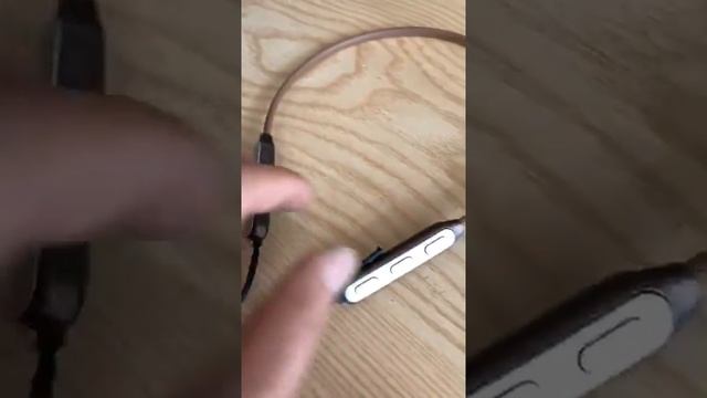 Sony Wireless Bluetooth in-Ear Neck Band SONY WI-H700 смотреть онлайн