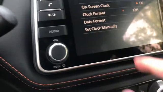 How To Set The Clock In The 2019 Nissan Kicks!