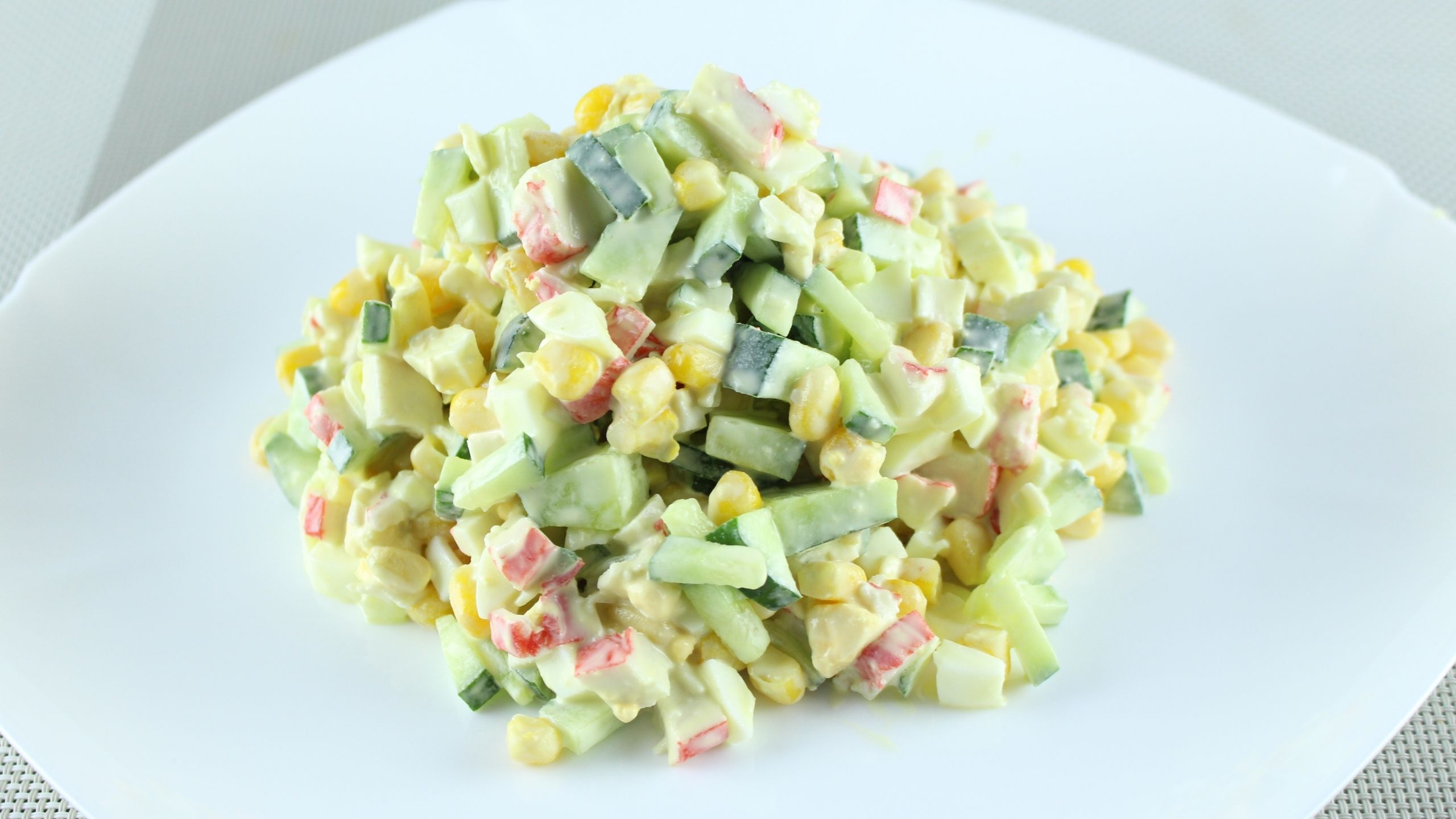 Самый простой и вкусный САЛАТ с крабовыми палочками ☆ САЛАТ на скорую руку смотреть онлайн