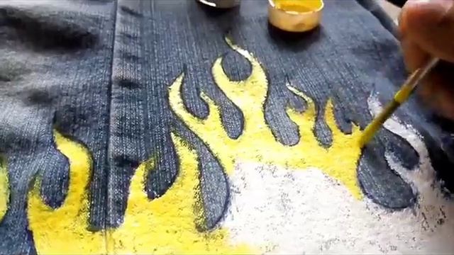 Flames On Denim Painting | Trails of Paint Tutorial + Timelapse смотреть онлайн