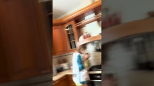 Подборка Гарик Угарик и дочки. На даче ?