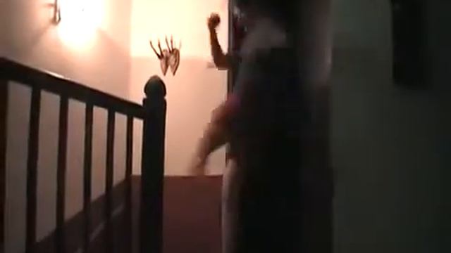 Вот как надо делать удар ногой смотреть онлайн