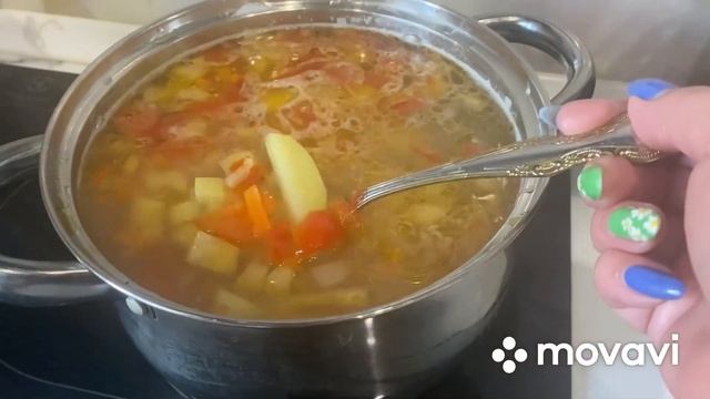 Бюджетный быстрый овощной суп с фрикадельками смотреть онлайн