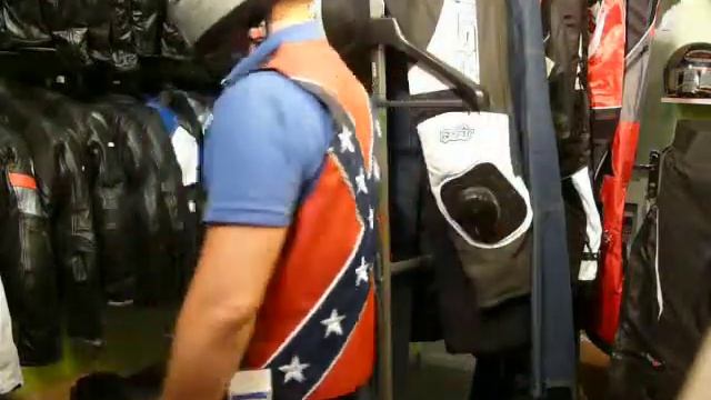 Жилет Xelement Rebel смотреть онлайн