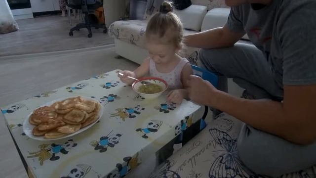 / Дом / Семья / Тренировка и сломанная камера / смотреть онлайн