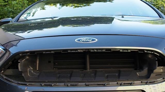 Ford Focus active grill shutter aerodynamics - start / stop cycle смотреть онлайн