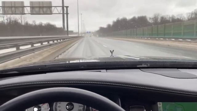 За рулем Rolls-Royce с музыкой смотреть онлайн