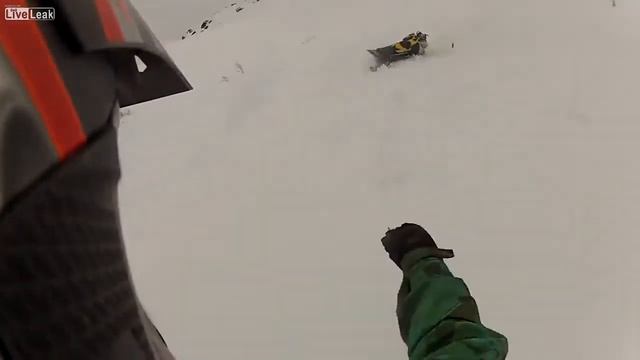 Падение со снегохода