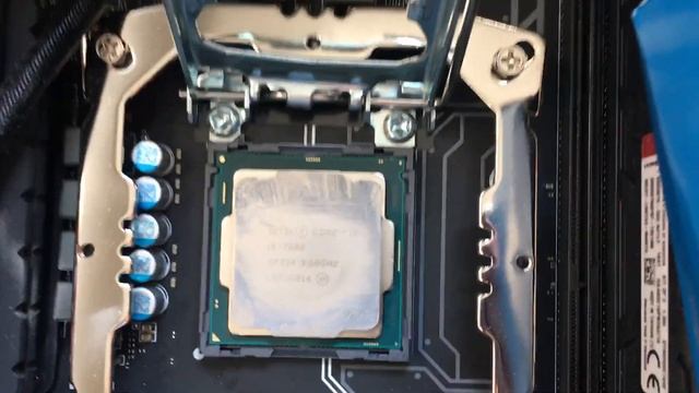 Замена CPU в invasion labs на i7 7700K смотреть онлайн