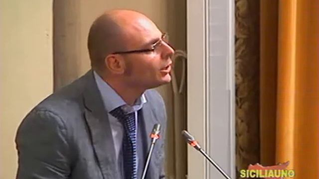 Intervento in aula di Stefano Zito sul lago di Lentini,Metodo Di Bella e su richiesta atti смотреть онлайн