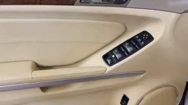 2011 Mercedes-Benz GL-Class GL 550 4MATIC смотреть онлайн