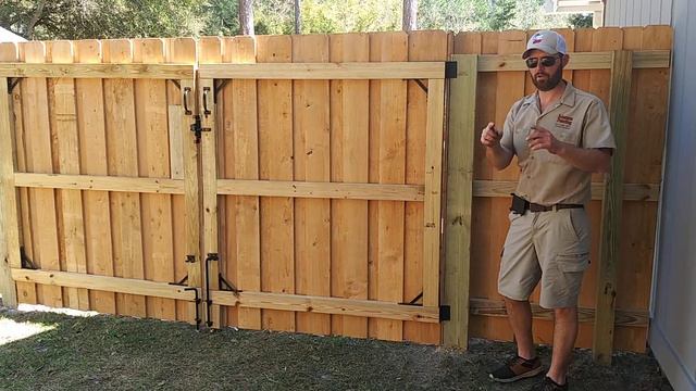 232ft B on B, Alta Picket, 6ft Wooden Privacy Fence with a 10ft wide DBL DR Gate. смотреть онлайн