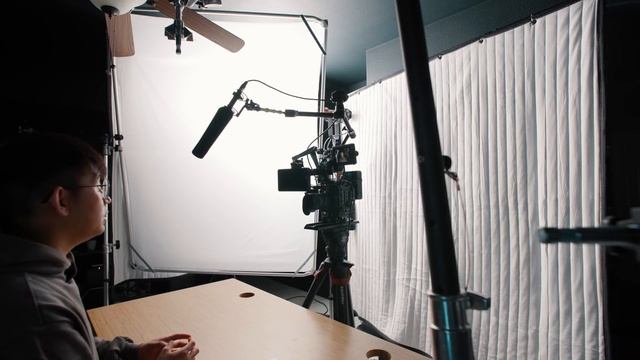 The Taeha Types Studio/Gear Tour смотреть онлайн