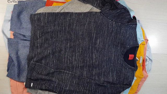 04819 Spring light sweaters Cream (Весенние легкие свитера) №1 25,00 кг 10,90€ за кг 80 ед смотреть онлайн