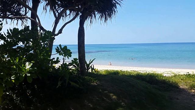 2# Таиланд. Пхукет. Отель Natai Beach Resort & Spa 5*. Территория отеля и пляж смотреть онлайн