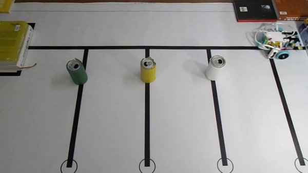 Lego Spike Prime - Робот, считающий банки