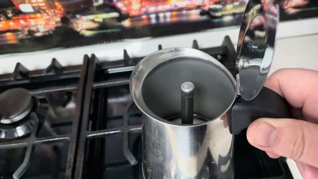 Гейзерная кофеварка