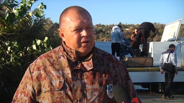 В ВОЛГОГРАДСКОЕ ВОДОХРАНИЛИЩЕ ВЫПУСТИЛИ БОЛЕЕ 85 ТЫСЯЧ МАЛЬКОВ ТОЛСТОЛОБИКА смотреть онлайн