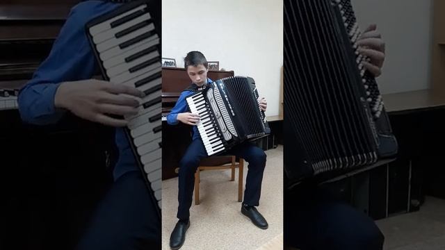 Тонких Роман. Е. Дербенко сюита "По столицам Европы". В. Малых "Шутка". смотреть онлайн