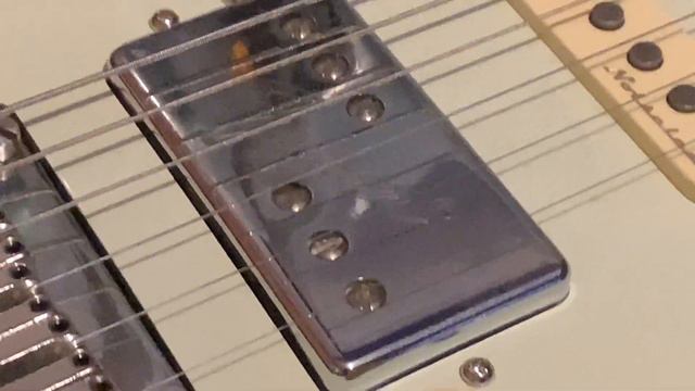 why does my HSS strat have metal plating on the humbucker, no other HSS fender strats have this смотреть онлайн